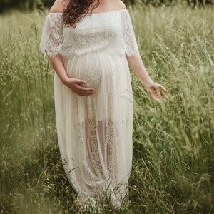 Gorgeous Baltic Born Bump Friendly Lace Dress